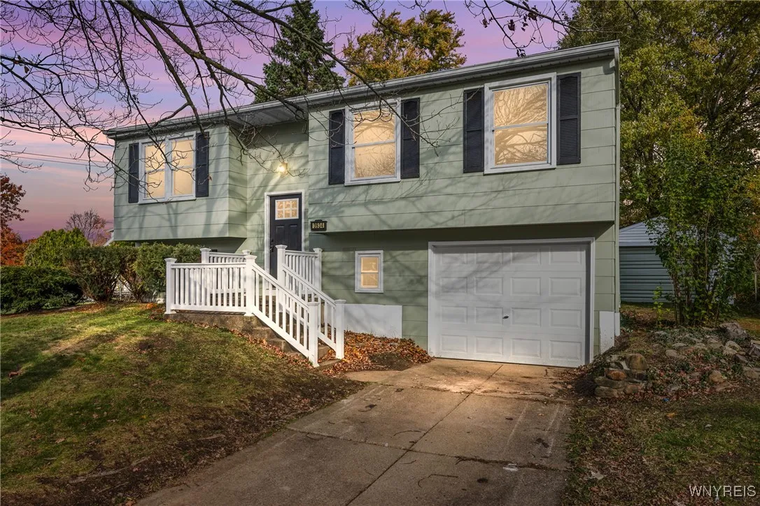 3934 Harvard Street, Hamburg, New York 14075, Hamburg, New York 14075, 3 Bedrooms Bedrooms, 7 Rooms Rooms,2 BathroomsBathrooms,Residential,For Sale,3934 Harvard Street, Hamburg, New York 14075,0,B1649454