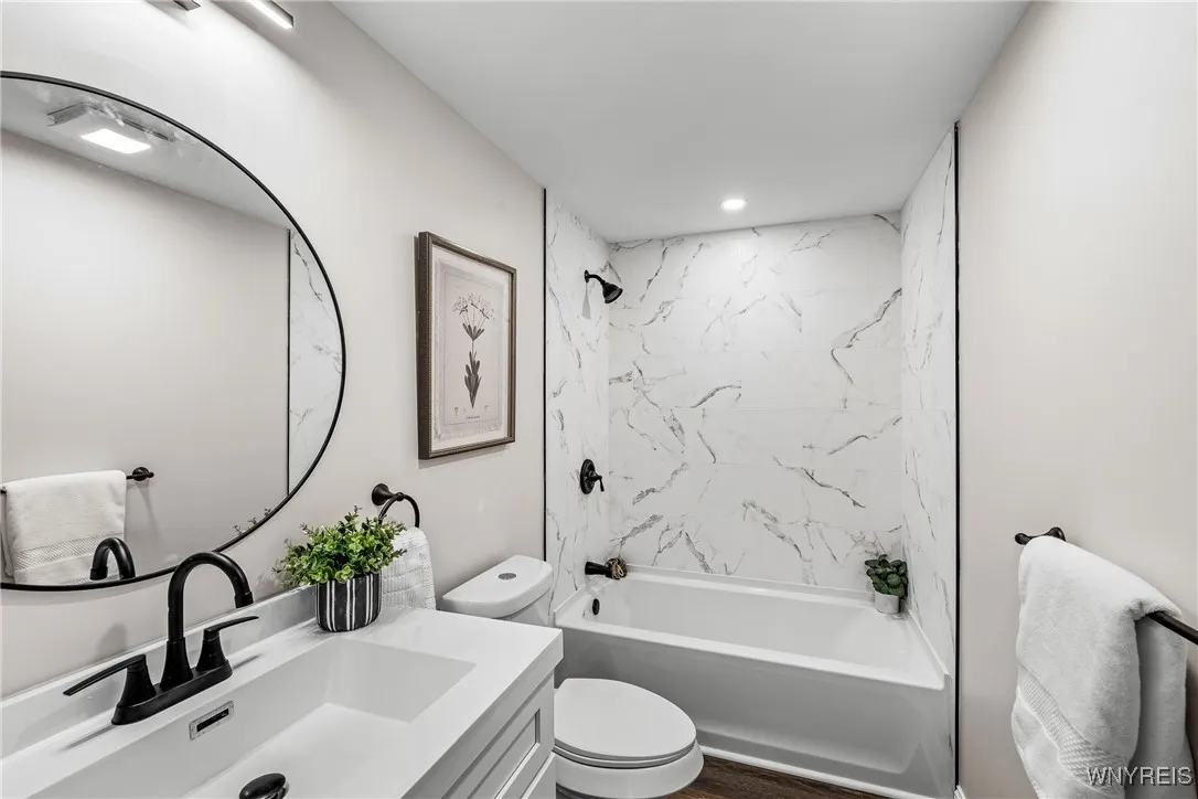 3934 Harvard Street, Hamburg, New York 14075, Hamburg, New York 14075, 3 Bedrooms Bedrooms, 7 Rooms Rooms,2 BathroomsBathrooms,Residential,For Sale,3934 Harvard Street, Hamburg, New York 14075,0,B1649454