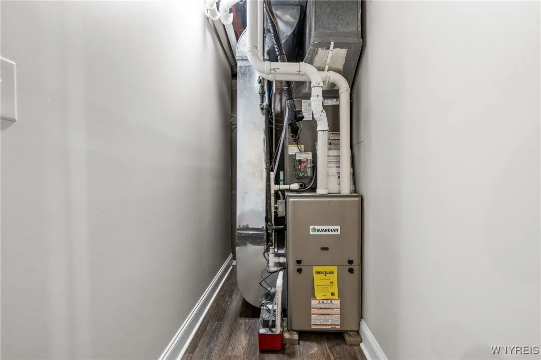 3934 Harvard Street, Hamburg, New York 14075, Hamburg, New York 14075, 3 Bedrooms Bedrooms, 7 Rooms Rooms,2 BathroomsBathrooms,Residential,For Sale,3934 Harvard Street, Hamburg, New York 14075,0,B1649454