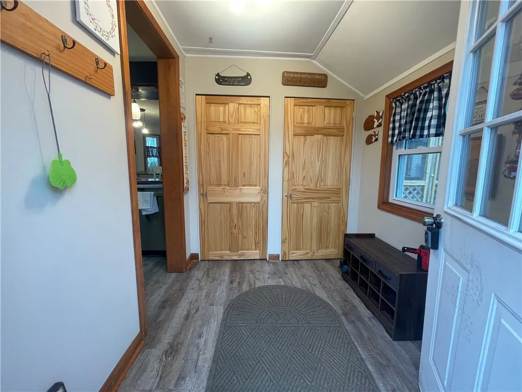 2342 Lower Lake Road, Seneca Falls, New York 13148, Seneca Falls, New York 13148, 3 Bedrooms Bedrooms, 7 Rooms Rooms,2 BathroomsBathrooms,Residential,For Sale,2342 Lower Lake Road, Seneca Falls, New York 13148,0,R1649504