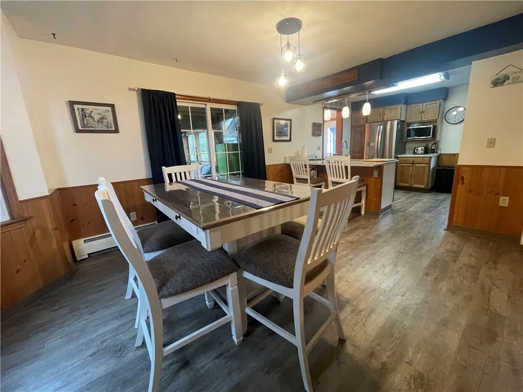 2342 Lower Lake Road, Seneca Falls, New York 13148, Seneca Falls, New York 13148, 3 Bedrooms Bedrooms, 7 Rooms Rooms,2 BathroomsBathrooms,Residential,For Sale,2342 Lower Lake Road, Seneca Falls, New York 13148,0,R1649504