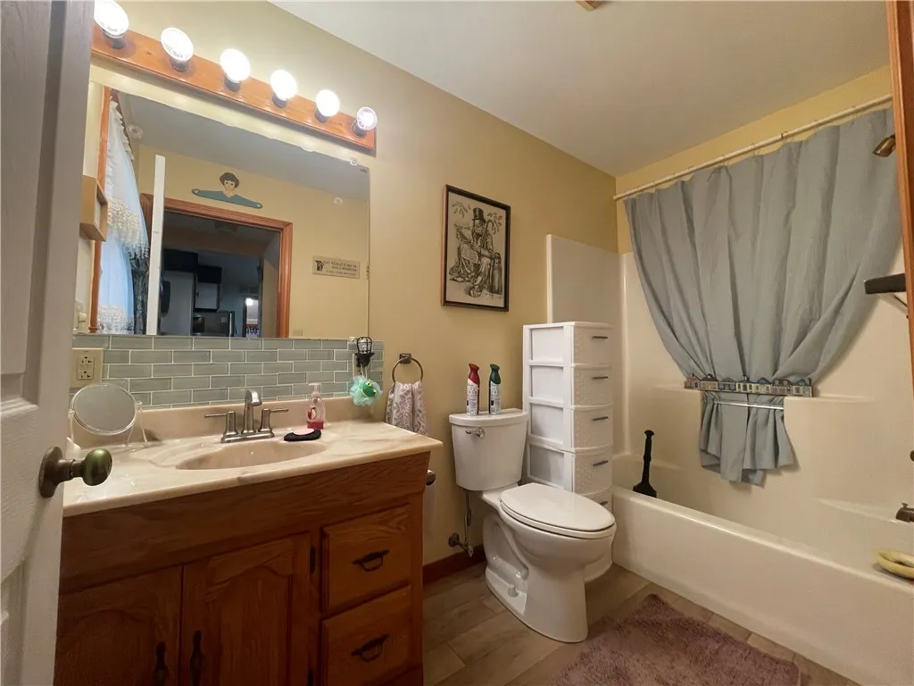 2342 Lower Lake Road, Seneca Falls, New York 13148, Seneca Falls, New York 13148, 3 Bedrooms Bedrooms, 7 Rooms Rooms,2 BathroomsBathrooms,Residential,For Sale,2342 Lower Lake Road, Seneca Falls, New York 13148,0,R1649504