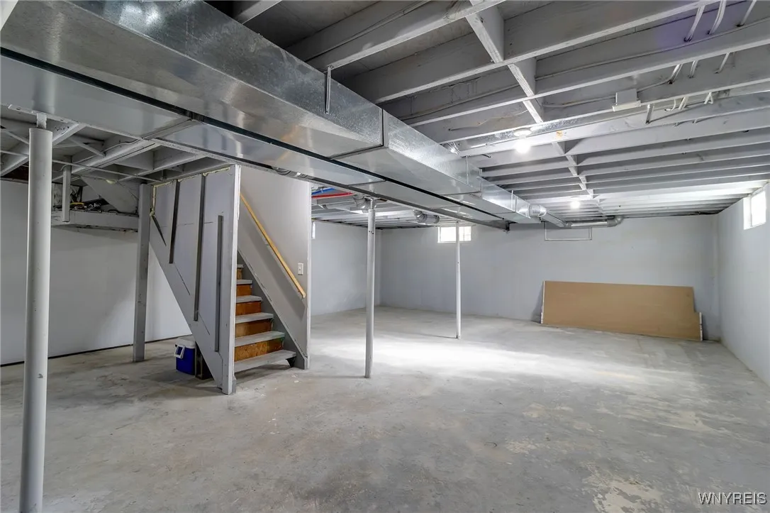 51 West 2nd Street, Cheektowaga, New York 14043, Cheektowaga, New York 14043, 3 Bedrooms Bedrooms, 5 Rooms Rooms,1 BathroomBathrooms,Residential,For Sale,51 West 2nd Street, Cheektowaga, New York 14043,0,B1649524