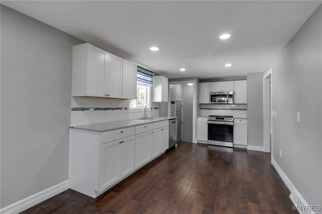 51 West 2nd Street, Cheektowaga, New York 14043, Cheektowaga, New York 14043, 3 Bedrooms Bedrooms, 5 Rooms Rooms,1 BathroomBathrooms,Residential,For Sale,51 West 2nd Street, Cheektowaga, New York 14043,0,B1649524