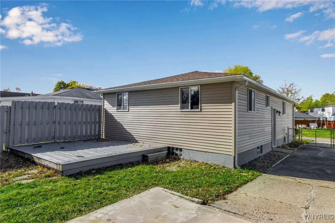 51 West 2nd Street, Cheektowaga, New York 14043, Cheektowaga, New York 14043, 3 Bedrooms Bedrooms, 5 Rooms Rooms,1 BathroomBathrooms,Residential,For Sale,51 West 2nd Street, Cheektowaga, New York 14043,0,B1649524