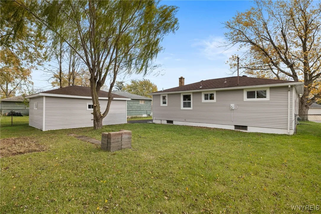 117 Albert Street, Cheektowaga, New York 14043, Cheektowaga, New York 14043, 3 Bedrooms Bedrooms, 5 Rooms Rooms,1 BathroomBathrooms,Residential,For Sale,117 Albert Street, Cheektowaga, New York 14043,0,B1649668