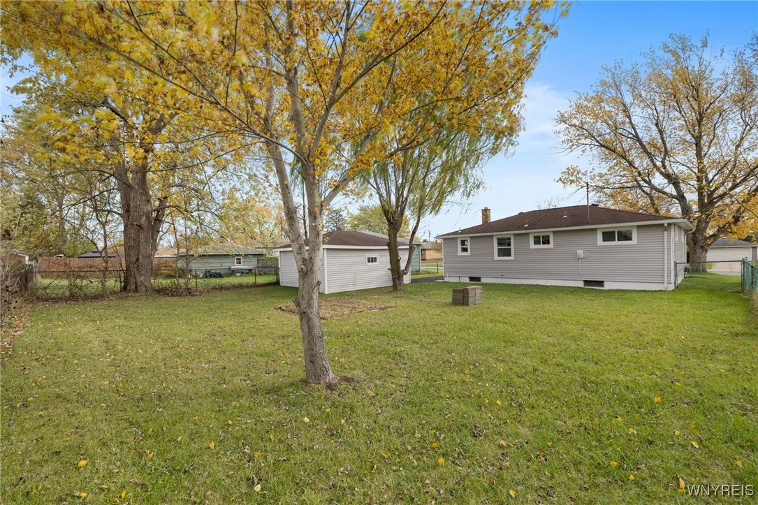 117 Albert Street, Cheektowaga, New York 14043, Cheektowaga, New York 14043, 3 Bedrooms Bedrooms, 5 Rooms Rooms,1 BathroomBathrooms,Residential,For Sale,117 Albert Street, Cheektowaga, New York 14043,0,B1649668