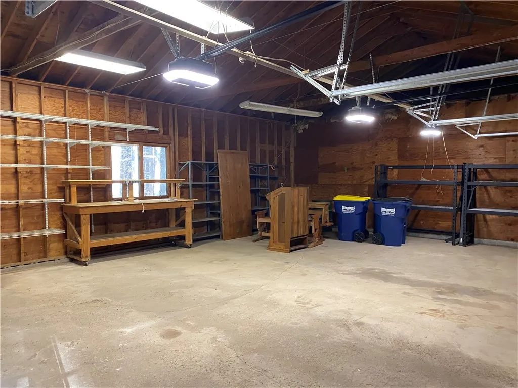 6799 Rice Road, East Bloomfield, New York 14564, East Bloomfield, New York 14564, 4 Bedrooms Bedrooms, 10 Rooms Rooms,2 BathroomsBathrooms,Residential,For Sale,6799 Rice Road, East Bloomfield, New York 14564,0,R1649444