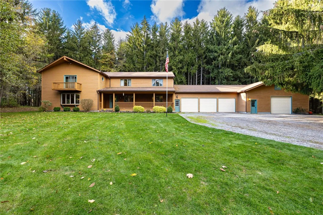 6799 Rice Road, East Bloomfield, New York 14564, East Bloomfield, New York 14564, 4 Bedrooms Bedrooms, 10 Rooms Rooms,2 BathroomsBathrooms,Residential,For Sale,6799 Rice Road, East Bloomfield, New York 14564,0,R1649444