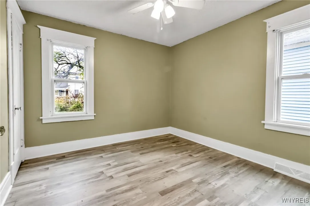 30 Chamberlin Drive, West Seneca, New York 14210, West Seneca, New York 14210, 5 Bedrooms Bedrooms, ,2 BathroomsBathrooms,Residential,For Sale,30 Chamberlin Drive, West Seneca, New York 14210,0,B1649650