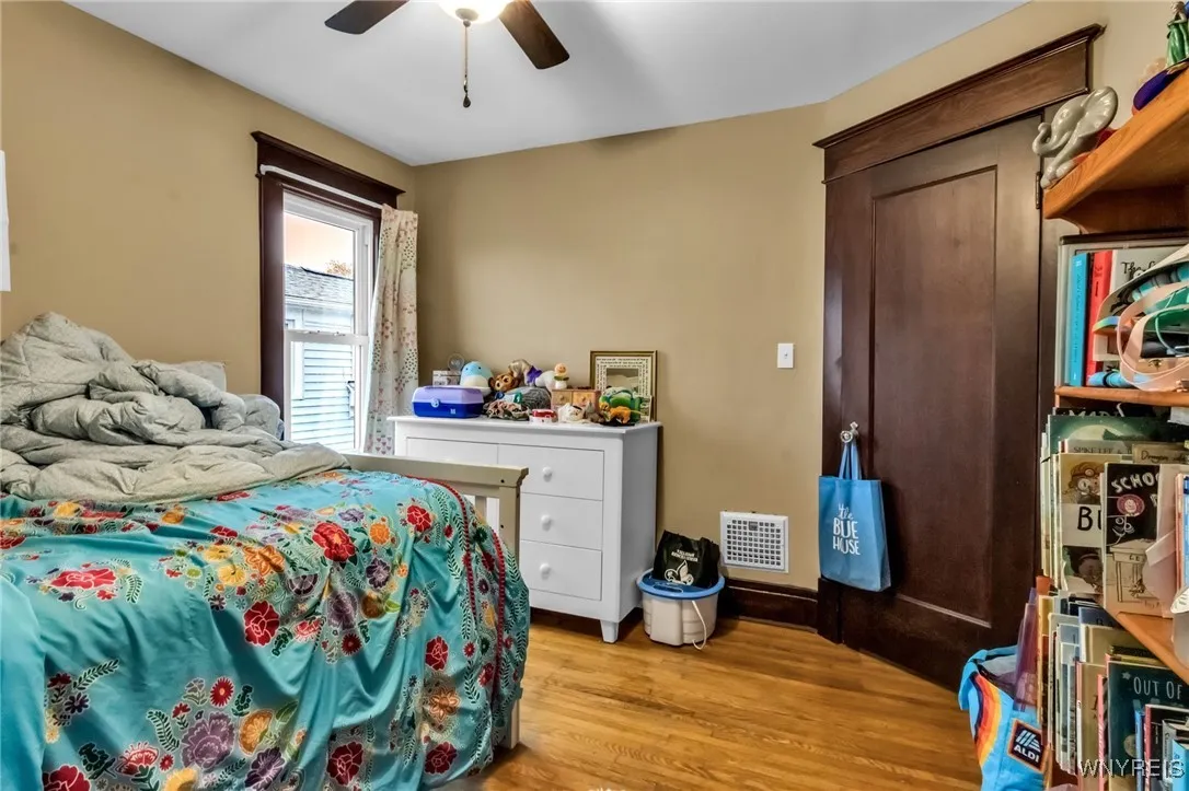 30 Chamberlin Drive, West Seneca, New York 14210, West Seneca, New York 14210, 5 Bedrooms Bedrooms, ,2 BathroomsBathrooms,Residential,For Sale,30 Chamberlin Drive, West Seneca, New York 14210,0,B1649650