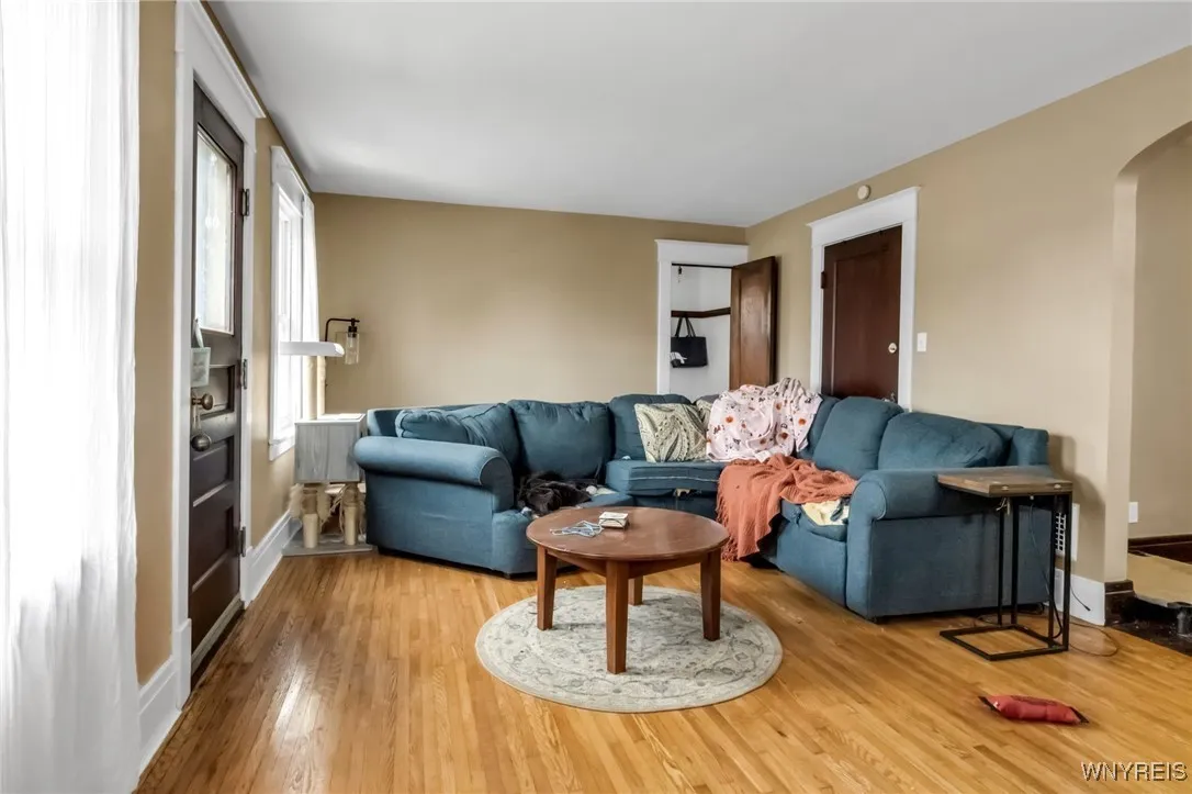 30 Chamberlin Drive, West Seneca, New York 14210, West Seneca, New York 14210, 5 Bedrooms Bedrooms, ,2 BathroomsBathrooms,Residential,For Sale,30 Chamberlin Drive, West Seneca, New York 14210,0,B1649650