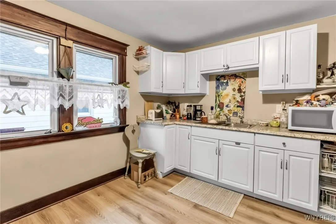 30 Chamberlin Drive, West Seneca, New York 14210, West Seneca, New York 14210, 5 Bedrooms Bedrooms, ,2 BathroomsBathrooms,Residential,For Sale,30 Chamberlin Drive, West Seneca, New York 14210,0,B1649650