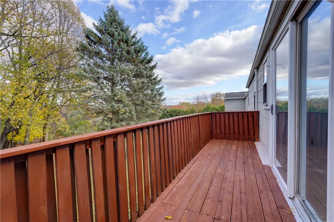 34 Belinda Crescent, Perinton, New York 14450, Perinton, New York 14450, 3 Bedrooms Bedrooms, 6 Rooms Rooms,2 BathroomsBathrooms,Residential,For Sale,34 Belinda Crescent, Perinton, New York 14450,0,R1649346