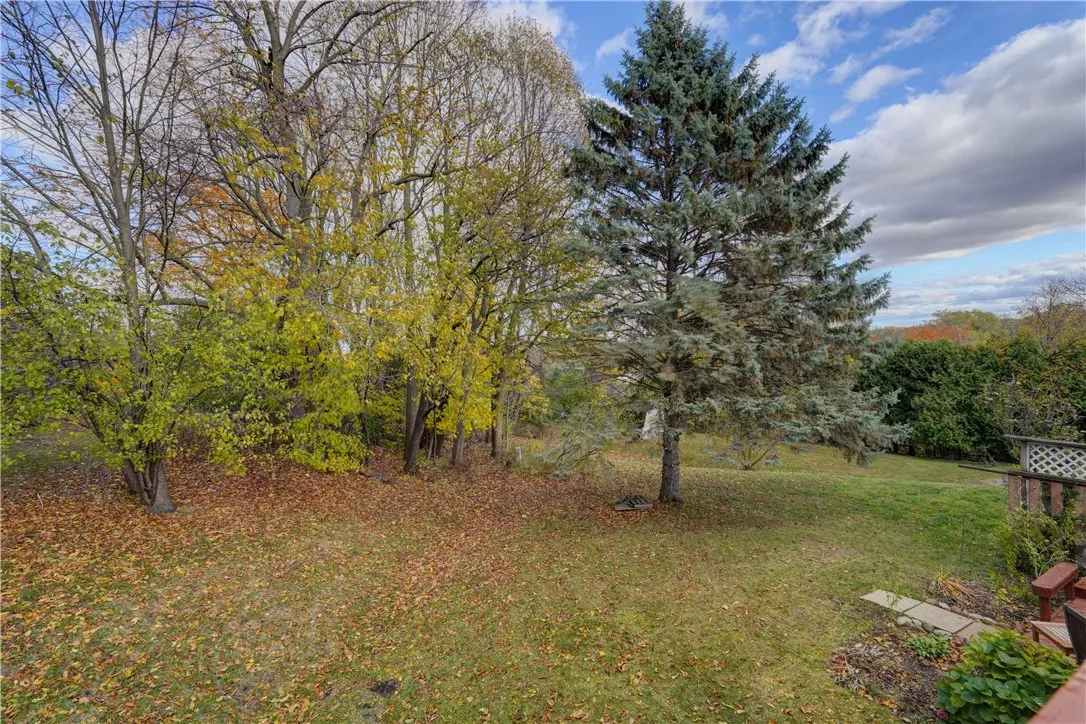 34 Belinda Crescent, Perinton, New York 14450, Perinton, New York 14450, 3 Bedrooms Bedrooms, 6 Rooms Rooms,2 BathroomsBathrooms,Residential,For Sale,34 Belinda Crescent, Perinton, New York 14450,0,R1649347