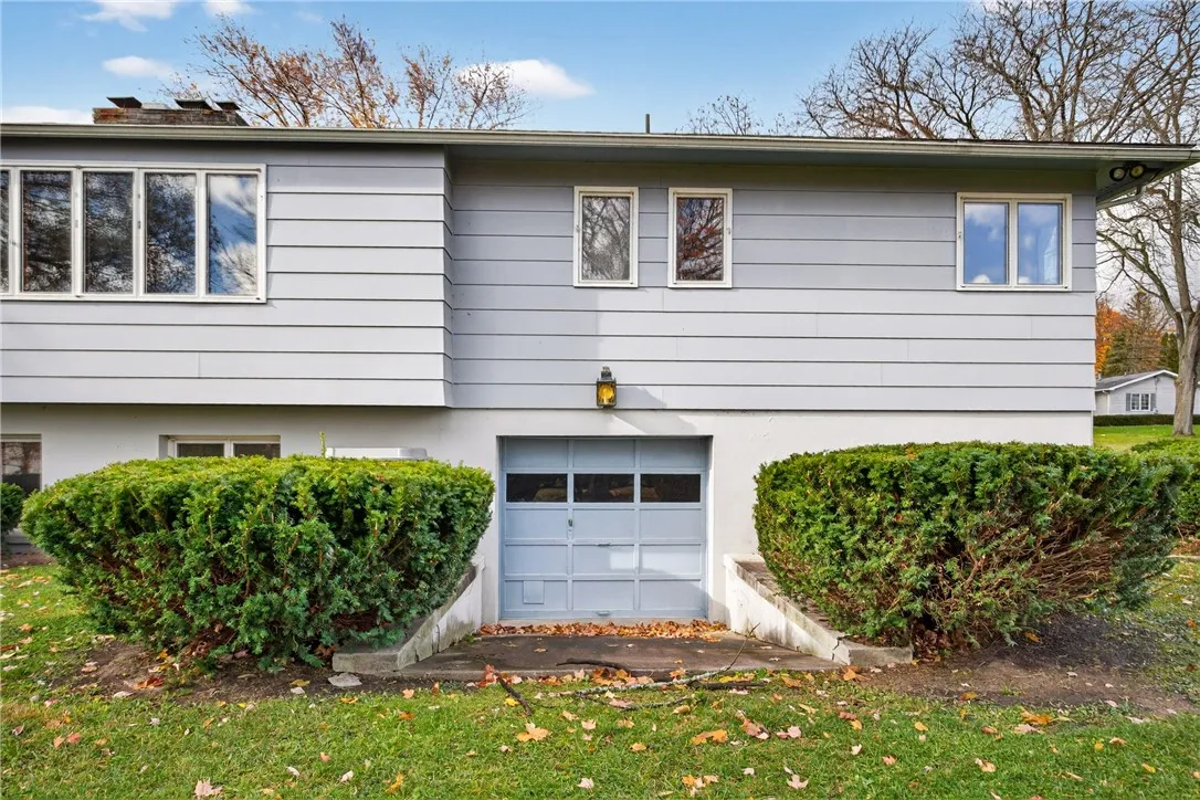 9 Rosewood Drive, Milo, New York 14527, Milo, New York 14527, 3 Bedrooms Bedrooms, 15 Rooms Rooms,3 BathroomsBathrooms,Residential,For Sale,9 Rosewood Drive, Milo, New York 14527,0,R1649663