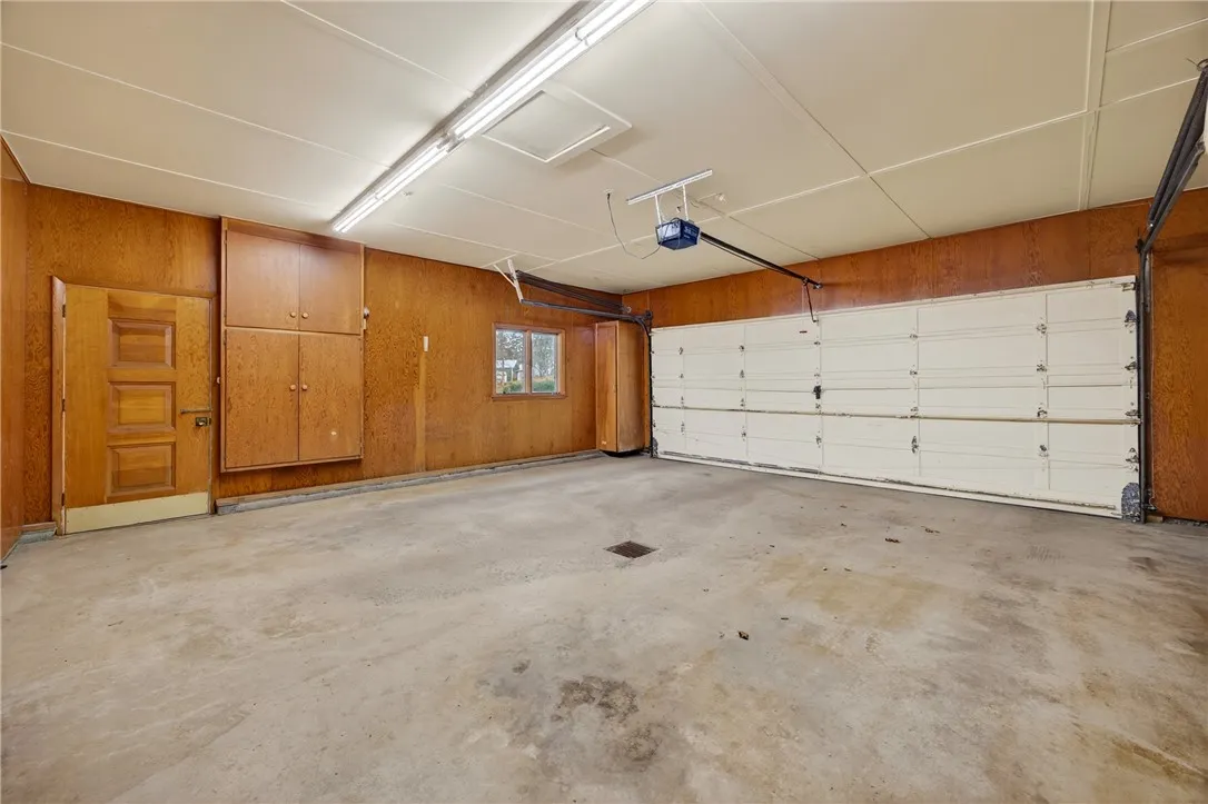 9 Rosewood Drive, Milo, New York 14527, Milo, New York 14527, 3 Bedrooms Bedrooms, 15 Rooms Rooms,3 BathroomsBathrooms,Residential,For Sale,9 Rosewood Drive, Milo, New York 14527,0,R1649663