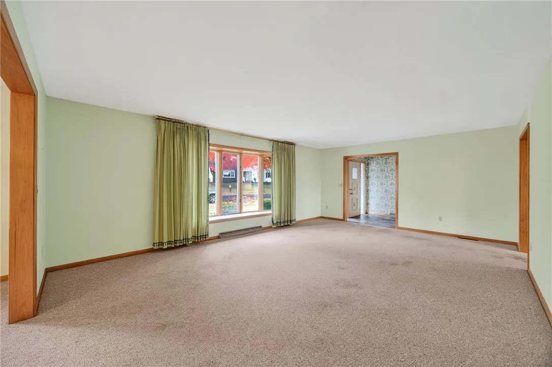 9 Rosewood Drive, Milo, New York 14527, Milo, New York 14527, 3 Bedrooms Bedrooms, 15 Rooms Rooms,3 BathroomsBathrooms,Residential,For Sale,9 Rosewood Drive, Milo, New York 14527,0,R1649663