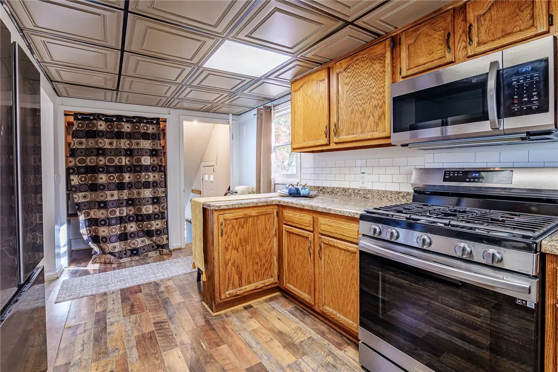 109 Crossfield Road, Rochester, New York 14609, Rochester, New York 14609, 3 Bedrooms Bedrooms, 7 Rooms Rooms,1 BathroomBathrooms,Residential,For Sale,109 Crossfield Road, Rochester, New York 14609,0,R1649649