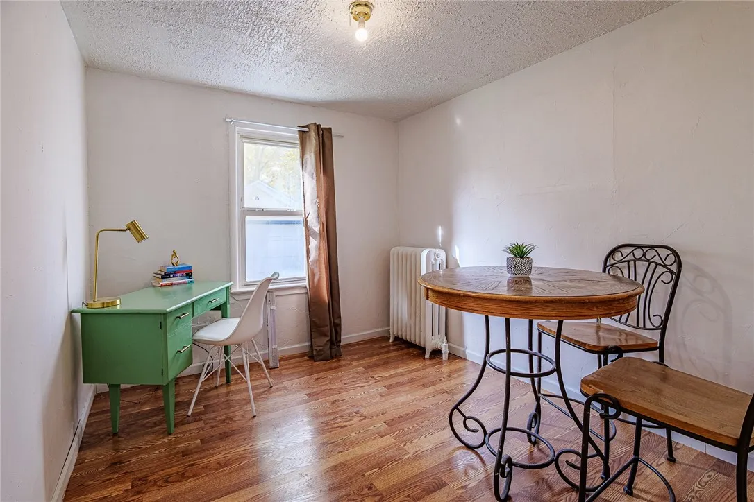 bedroom - floor 1 or an office/den