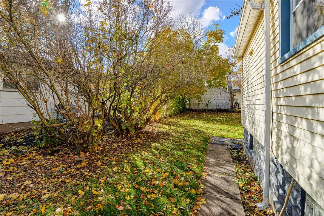 109 Crossfield Road, Rochester, New York 14609, Rochester, New York 14609, 3 Bedrooms Bedrooms, 7 Rooms Rooms,1 BathroomBathrooms,Residential,For Sale,109 Crossfield Road, Rochester, New York 14609,0,R1649649