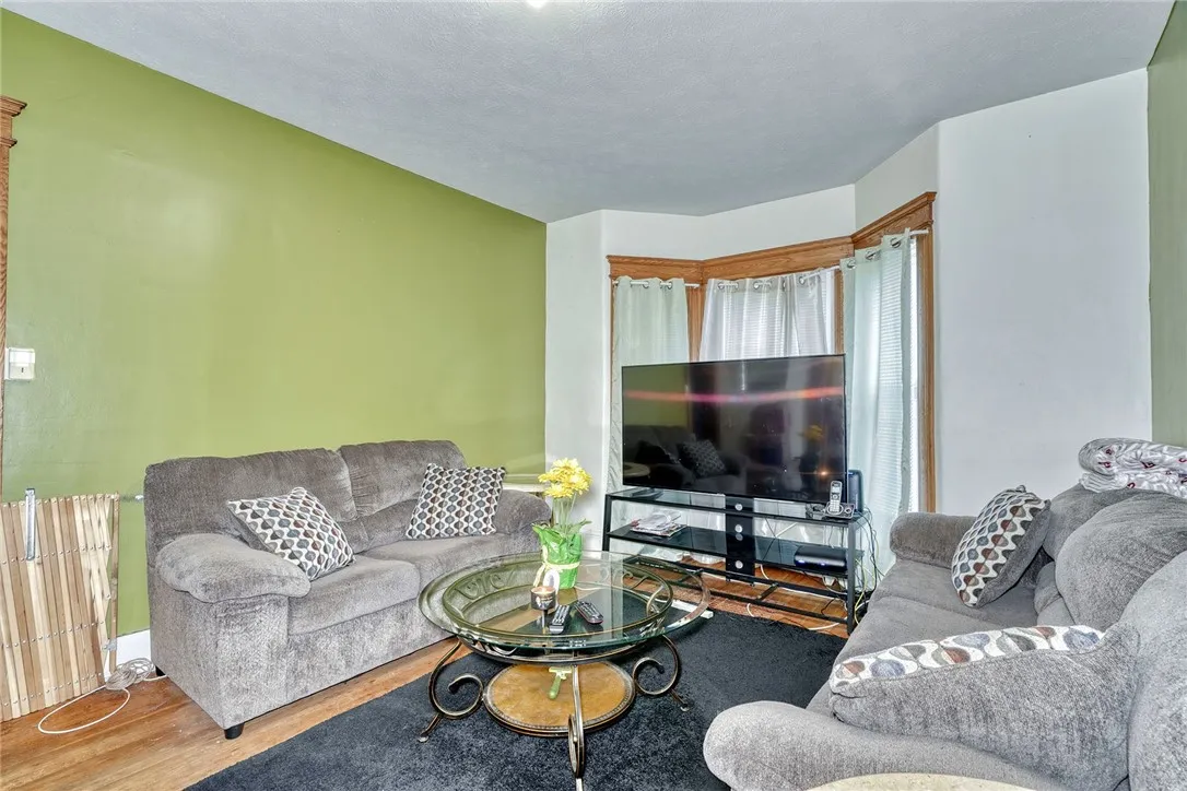 66 East Main Street, Webster, New York 14580, Webster, New York 14580, 5 Bedrooms Bedrooms, 15 Rooms Rooms,3 BathroomsBathrooms,Residential,For Sale,66 East Main Street, Webster, New York 14580,0,R1649596