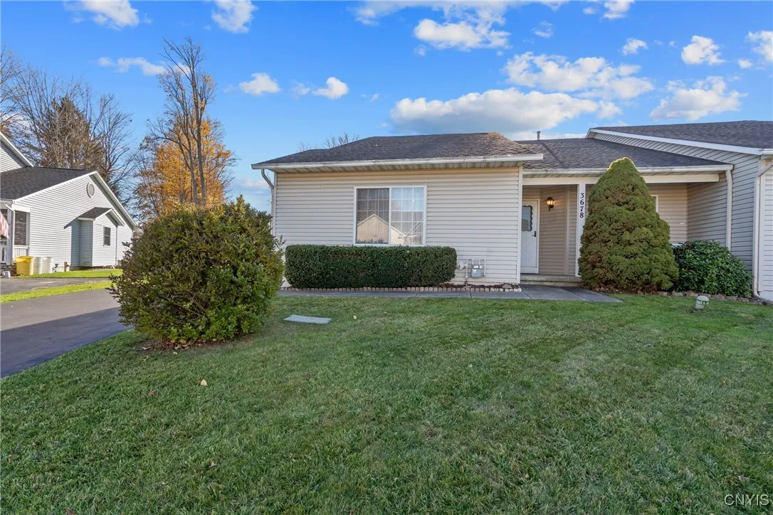 3678 Black Brant Drive, Clay, New York 13090, Clay, New York 13090, 2 Bedrooms Bedrooms, 7 Rooms Rooms,2 BathroomsBathrooms,Residential,For Sale,3678 Black Brant Drive, Clay, New York 13090,0,S1649109