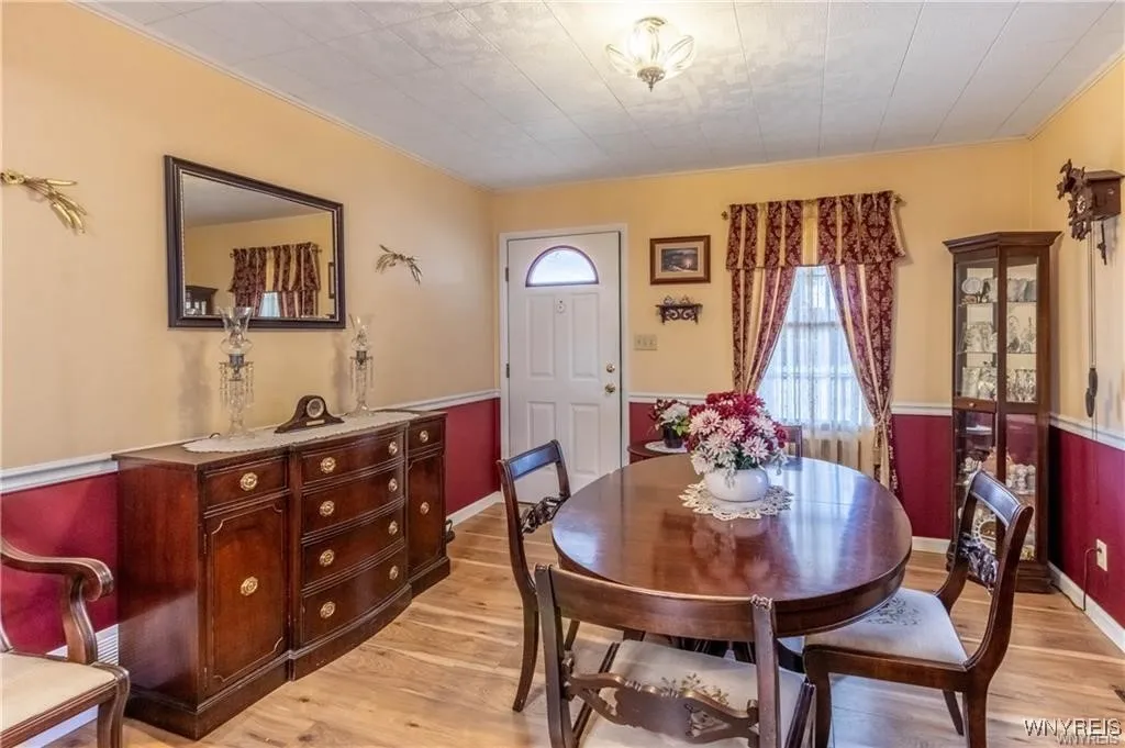 8106 East Britton Drive, Niagara, New York 14304, Niagara, New York 14304, 3 Bedrooms Bedrooms, 8 Rooms Rooms,1 BathroomBathrooms,Residential,For Sale,8106 East Britton Drive, Niagara, New York 14304,0,B1649655