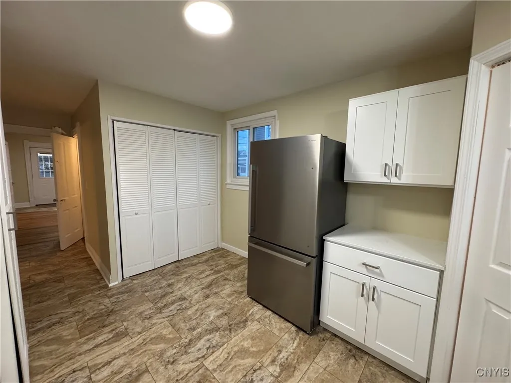 302 North Main Street, Lenox, New York 13032, Lenox, New York 13032, 3 Bedrooms Bedrooms, 7 Rooms Rooms,1 BathroomBathrooms,Residential,For Sale,302 North Main Street, Lenox, New York 13032,0,S1649303