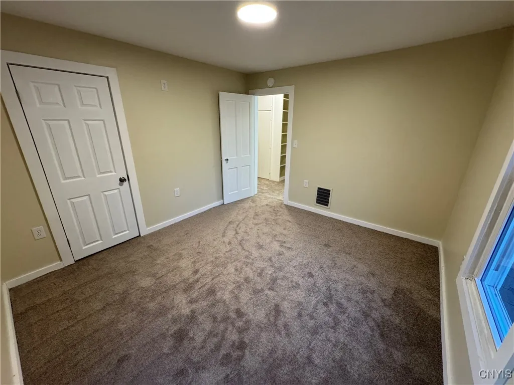 302 North Main Street, Lenox, New York 13032, Lenox, New York 13032, 3 Bedrooms Bedrooms, 7 Rooms Rooms,1 BathroomBathrooms,Residential,For Sale,302 North Main Street, Lenox, New York 13032,0,S1649303