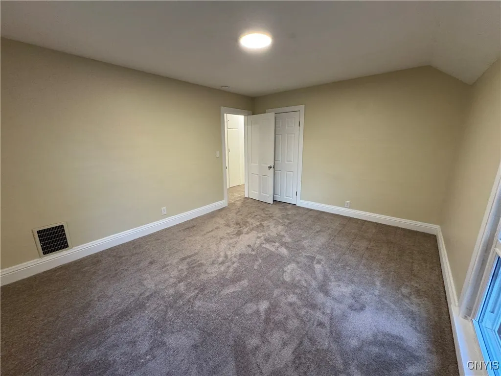 302 North Main Street, Lenox, New York 13032, Lenox, New York 13032, 3 Bedrooms Bedrooms, 7 Rooms Rooms,1 BathroomBathrooms,Residential,For Sale,302 North Main Street, Lenox, New York 13032,0,S1649303