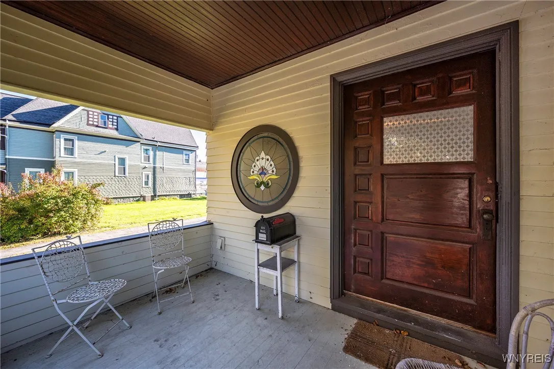 52 Saint Johns Place, Buffalo, New York 14201, Buffalo, New York 14201, 4 Bedrooms Bedrooms, 10 Rooms Rooms,2 BathroomsBathrooms,Residential,For Sale,52 Saint Johns Place, Buffalo, New York 14201,0,B1649192