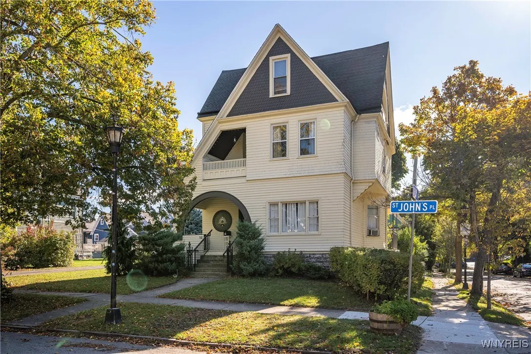 52 Saint Johns Place, Buffalo, New York 14201, Buffalo, New York 14201, 4 Bedrooms Bedrooms, 10 Rooms Rooms,2 BathroomsBathrooms,Residential,For Sale,52 Saint Johns Place, Buffalo, New York 14201,0,B1649192