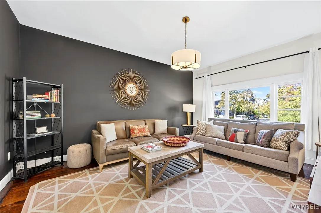 52 Saint Johns Place, Buffalo, New York 14201, Buffalo, New York 14201, 4 Bedrooms Bedrooms, 10 Rooms Rooms,2 BathroomsBathrooms,Residential,For Sale,52 Saint Johns Place, Buffalo, New York 14201,0,B1649192