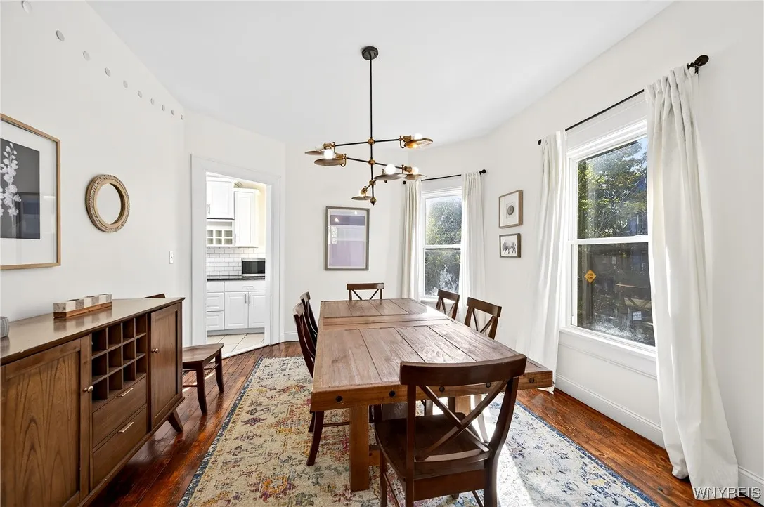 52 Saint Johns Place, Buffalo, New York 14201, Buffalo, New York 14201, 4 Bedrooms Bedrooms, 10 Rooms Rooms,2 BathroomsBathrooms,Residential,For Sale,52 Saint Johns Place, Buffalo, New York 14201,0,B1649192