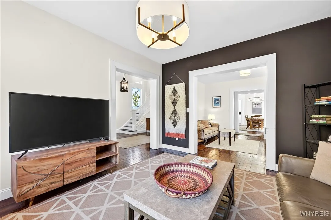 52 Saint Johns Place, Buffalo, New York 14201, Buffalo, New York 14201, 4 Bedrooms Bedrooms, 10 Rooms Rooms,2 BathroomsBathrooms,Residential,For Sale,52 Saint Johns Place, Buffalo, New York 14201,0,B1649192