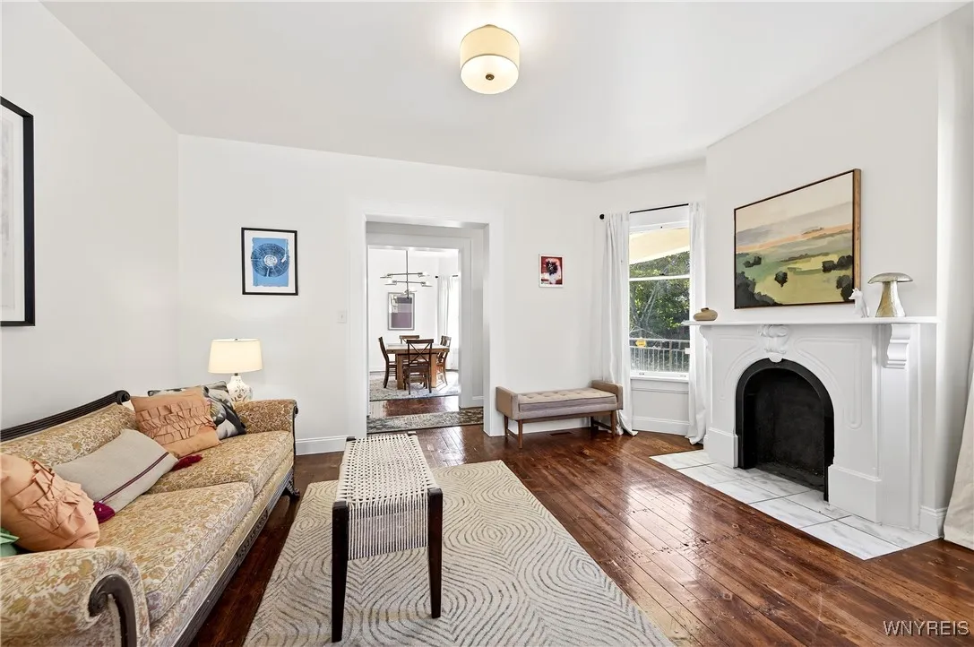 52 Saint Johns Place, Buffalo, New York 14201, Buffalo, New York 14201, 4 Bedrooms Bedrooms, 10 Rooms Rooms,2 BathroomsBathrooms,Residential,For Sale,52 Saint Johns Place, Buffalo, New York 14201,0,B1649192