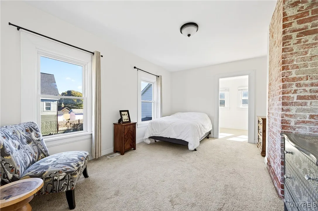 52 Saint Johns Place, Buffalo, New York 14201, Buffalo, New York 14201, 4 Bedrooms Bedrooms, 10 Rooms Rooms,2 BathroomsBathrooms,Residential,For Sale,52 Saint Johns Place, Buffalo, New York 14201,0,B1649192