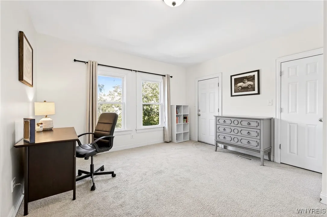 52 Saint Johns Place, Buffalo, New York 14201, Buffalo, New York 14201, 4 Bedrooms Bedrooms, 10 Rooms Rooms,2 BathroomsBathrooms,Residential,For Sale,52 Saint Johns Place, Buffalo, New York 14201,0,B1649192