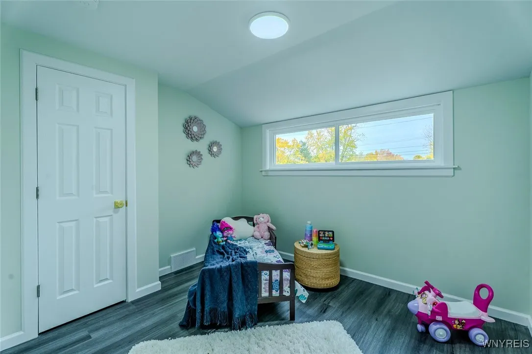 64 North Ellwood Avenue, Tonawanda, New York 14223, Tonawanda, New York 14223, 4 Bedrooms Bedrooms, 7 Rooms Rooms,1 BathroomBathrooms,Residential,For Sale,64 North Ellwood Avenue, Tonawanda, New York 14223,0,B1649684