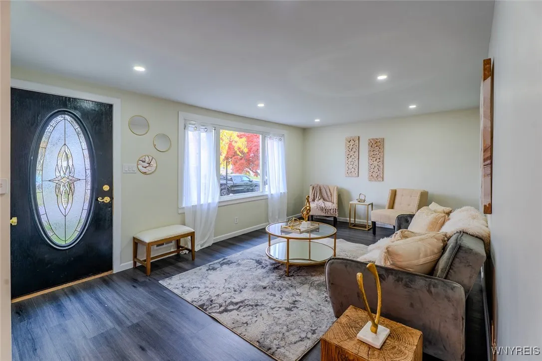 64 North Ellwood Avenue, Tonawanda, New York 14223, Tonawanda, New York 14223, 4 Bedrooms Bedrooms, 7 Rooms Rooms,1 BathroomBathrooms,Residential,For Sale,64 North Ellwood Avenue, Tonawanda, New York 14223,0,B1649684
