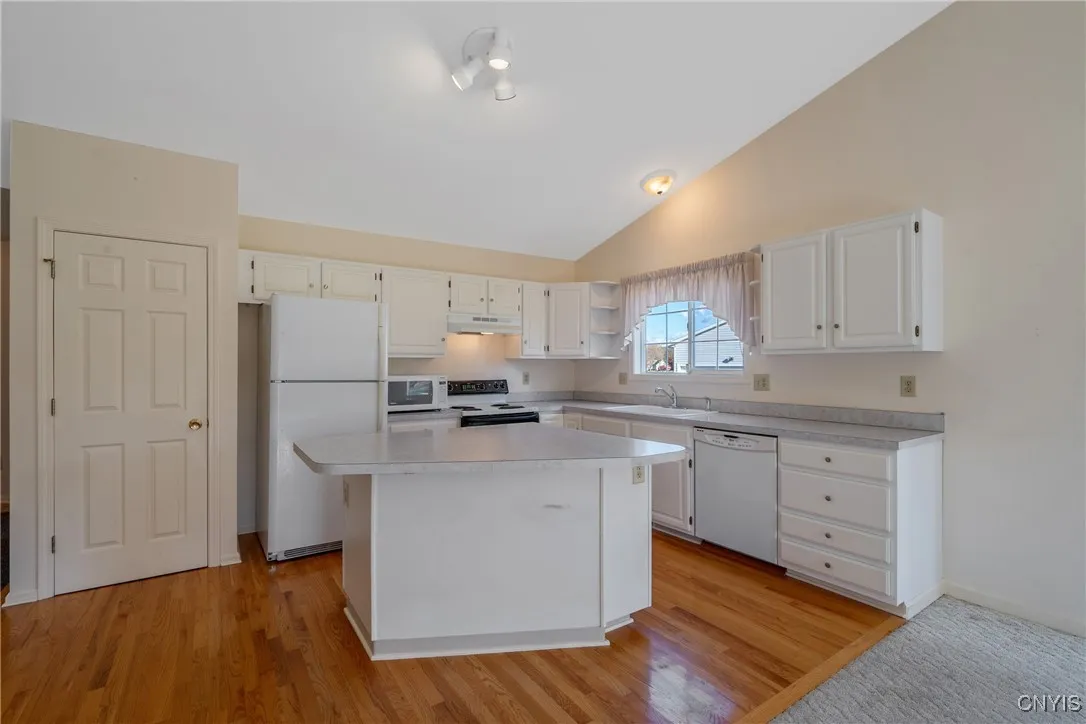 3678 Black Brant Drive, Clay, New York 13090, Clay, New York 13090, 2 Bedrooms Bedrooms, 7 Rooms Rooms,2 BathroomsBathrooms,Residential,For Sale,3678 Black Brant Drive, Clay, New York 13090,0,S1649709