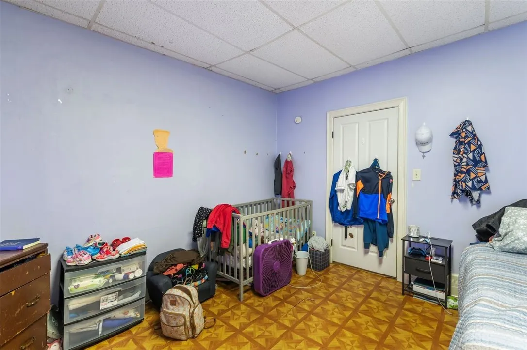 Unit 1 Bedroom 1 closet