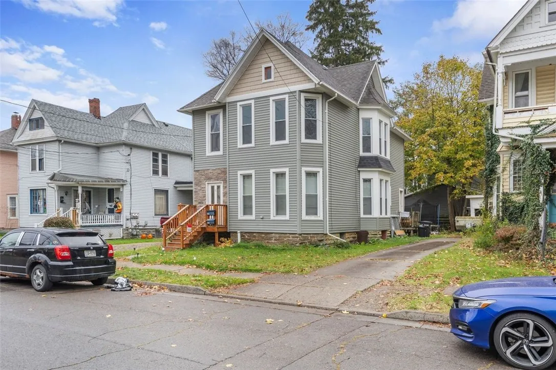 11 East Washington Street, Hornell, New York 14843, Hornell, New York 14843, 4 Bedrooms Bedrooms, ,2 BathroomsBathrooms,Residential,For Sale,11 East Washington Street, Hornell, New York 14843,0,R1649432
