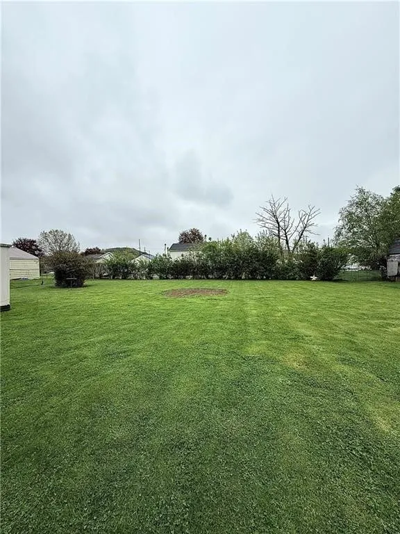 33 Dalrymple Avenue, Southport, New York 14871, Southport, New York 14871, 2 Bedrooms Bedrooms, 5 Rooms Rooms,1 BathroomBathrooms,Residential,For Sale,33 Dalrymple Avenue, Southport, New York 14871,0,R1649729