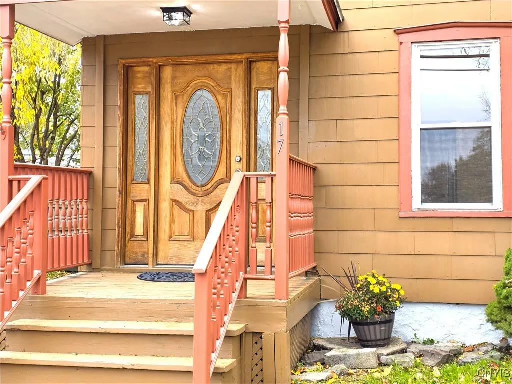 17 Hoffman Street 3, Auburn, New York 13021, Auburn, New York 13021, 4 Bedrooms Bedrooms, 7 Rooms Rooms,2 BathroomsBathrooms,Residential,For Sale,17 Hoffman Street 3, Auburn, New York 13021,0,S1649592