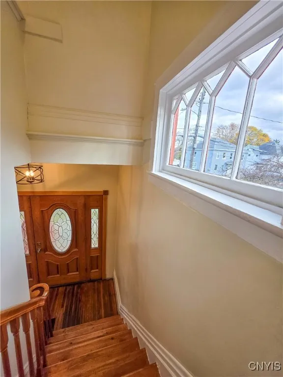 2-Story Foyer