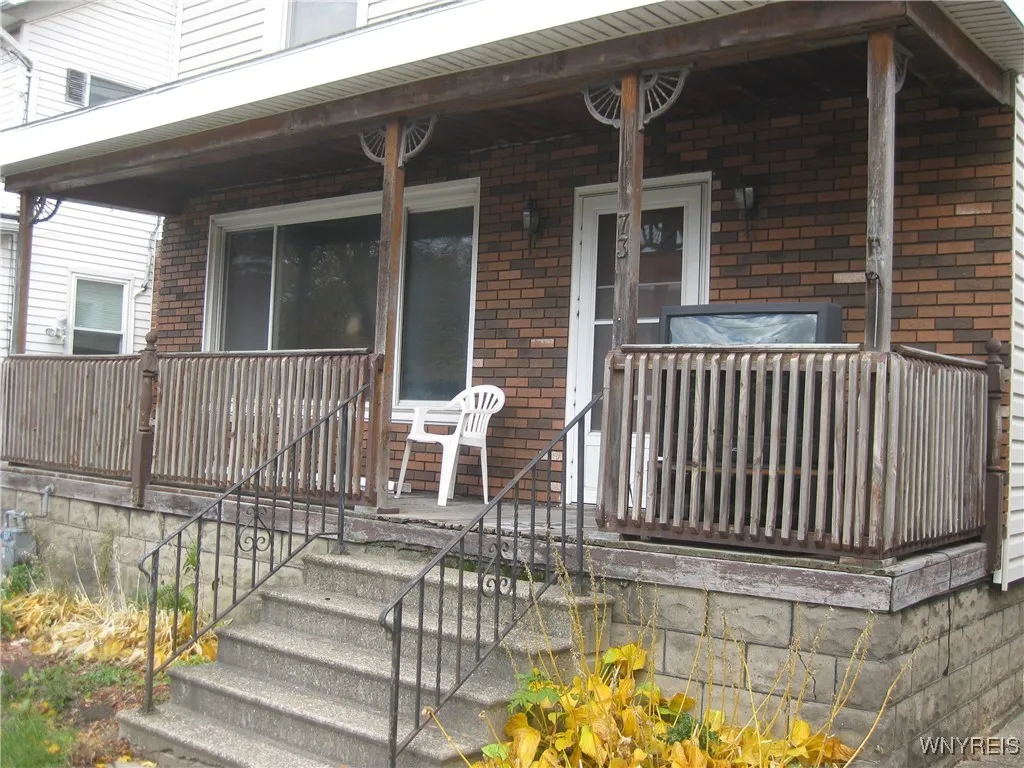 73 Seymour Street, Tonawanda, New York 14150, Tonawanda, New York 14150, 5 Bedrooms Bedrooms, 10 Rooms Rooms,2 BathroomsBathrooms,Residential,For Sale,73 Seymour Street, Tonawanda, New York 14150,0,B1649464
