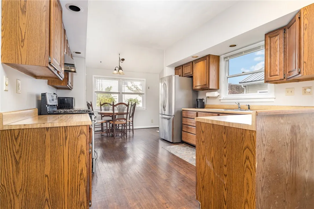 409 West Elm Street, East Rochester, New York 1444, East Rochester, New York 14445, 2 Bedrooms Bedrooms, 4 Rooms Rooms,1 BathroomBathrooms,Residential,For Sale,409 West Elm Street, East Rochester, New York 1444,0,R1648612