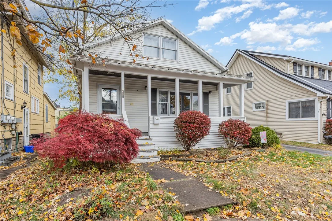 409 West Elm Street, East Rochester, New York 1444, East Rochester, New York 14445, 2 Bedrooms Bedrooms, 4 Rooms Rooms,1 BathroomBathrooms,Residential,For Sale,409 West Elm Street, East Rochester, New York 1444,0,R1648612